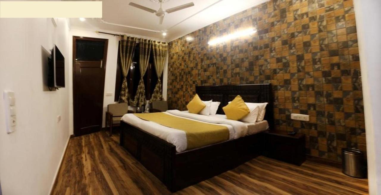 Divyansh Hotel Dharamshala Exteriör bild
